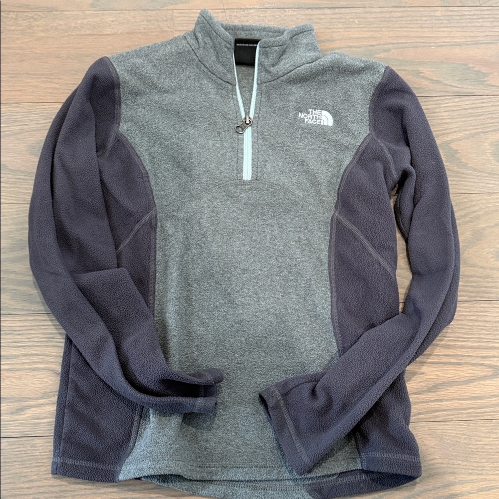 The North Face Fleece half zip pull over